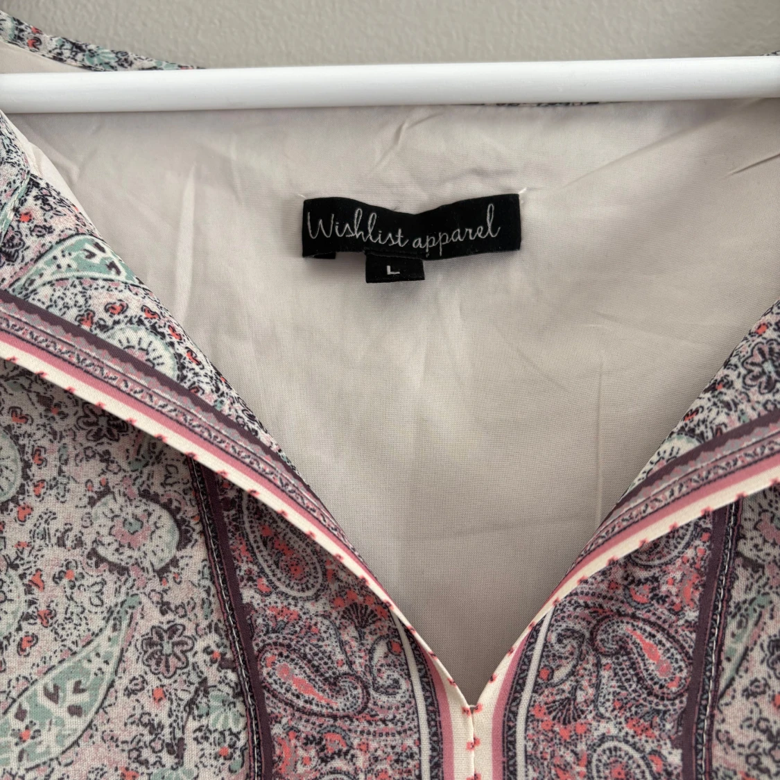 Mönstrad klänning från Wishlist Apparel - 1