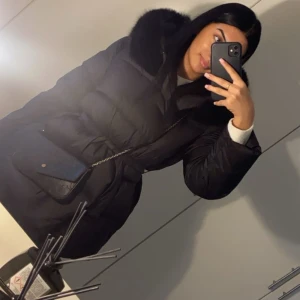 Päls jacka - Från fur Stocholm. Super bra skick. Storlek S. Hör av er vid fler frågor. 