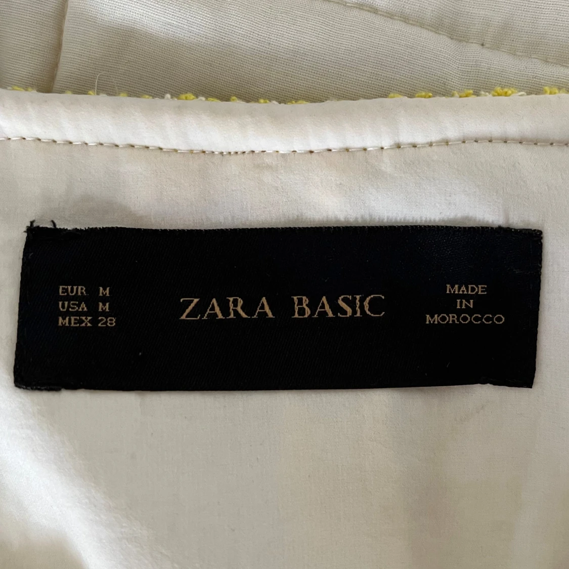 Gul jacka från Zara Basic - 92
