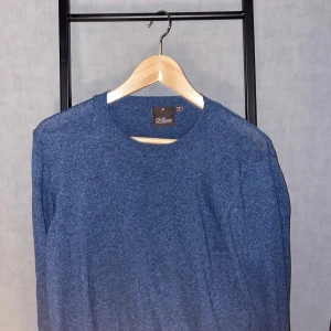 Stickad Oscar Jacobsson  - Bra skick, medium sitter som small