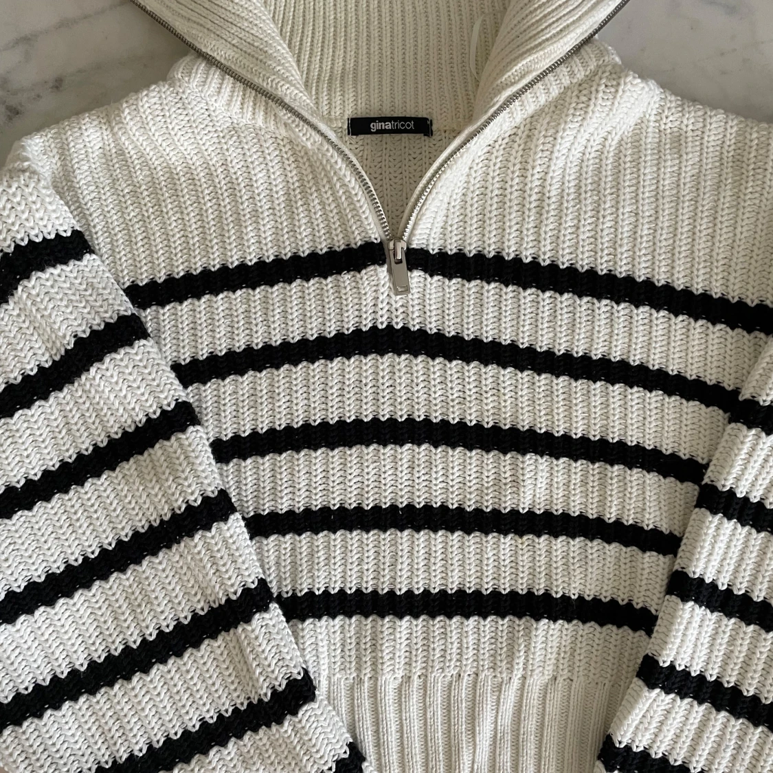 Stickad randig tröja från Gina tricot  - 90