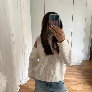 Stickad tröja - Såååå fin stickad tröja😍😍