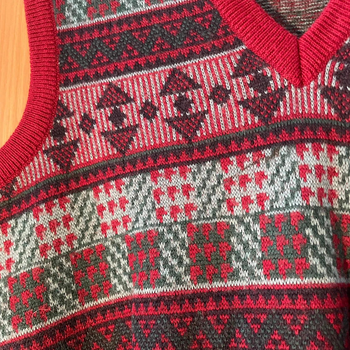 Mönstrad stickad väst från Peluso - 90