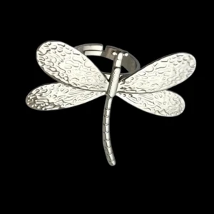 Trollslända Ring  - Fin Trollslända ring Finns i Guld/Silver Justerbar 89kr styck eller 169kr för två! Modell 158