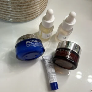 Hudvårdsprodukter från Biotherm och It Cosmetics - Säljer en samling hudvårdsprodukter biotherm mini night cream. Biotherm Blue Pro-Retinol Multi-Correct Cream, It Cosmetics Bye Bye Redness kräm och två glow serum med Propolis + Niacinamide och Rice + Alpha-Arbutin. Perfekt för en strålande och jämn hudton. Se bilder för mer info 