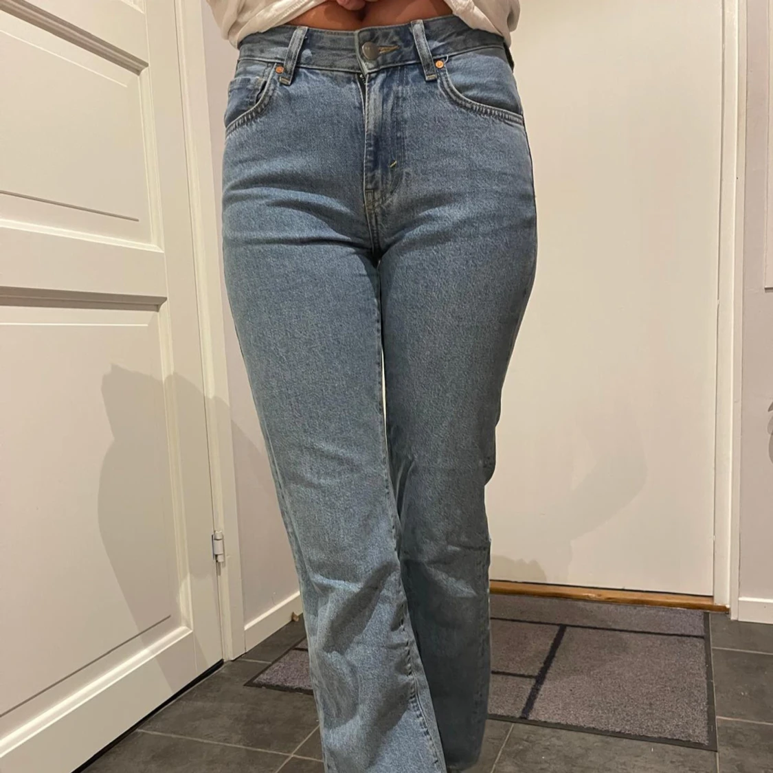 Blå jeans med låg midja - 90