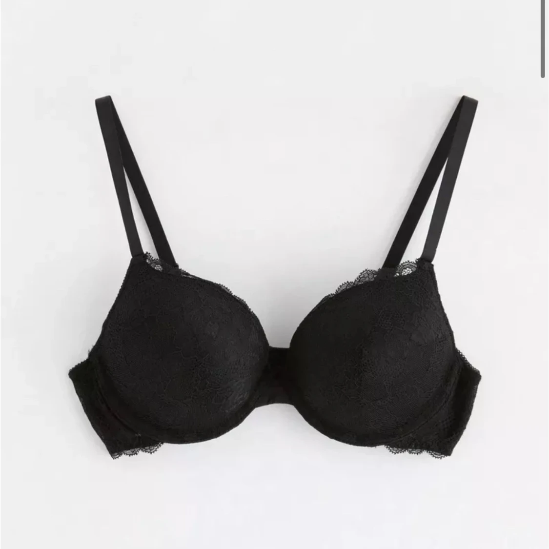 Svart spets push up bh
