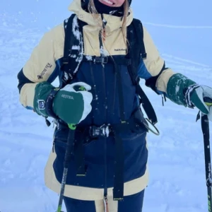 SÖKER!! - Söker detta skidställ från peak, helst i storlek M men L kan också funka!