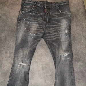 Dsquared2 jeans - Använda 1-2 ggr, strl S/M