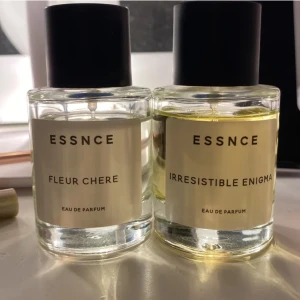 Essnce parfymer - 2st essnce parfymer som doftar jättegott. Nypris 360 st💕använda några få gånger