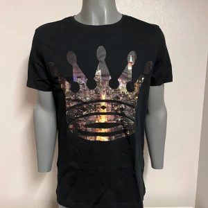 Mr originals t shirt  - Finns väldigt få kvar de är först till kvarn.