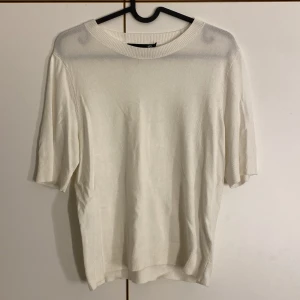 Tröja - Fin stickad tröja från lager 157, knappt använd