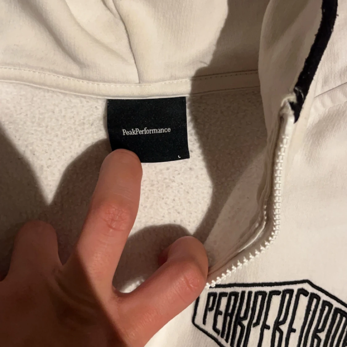 Vit zip hoodie från Peak Performance - 2