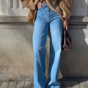 Baggy high waist  - Säljer då dem ej passade mig, ord pris 599kr💗