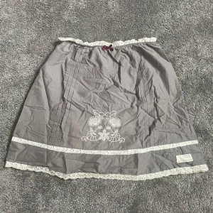 Vintage odd Molly kjol - Odd Molly Kjol från 2000 talet. Använd några gånger men har inga defekter.💗Passar ungefär storlek M. Kontakta för mått