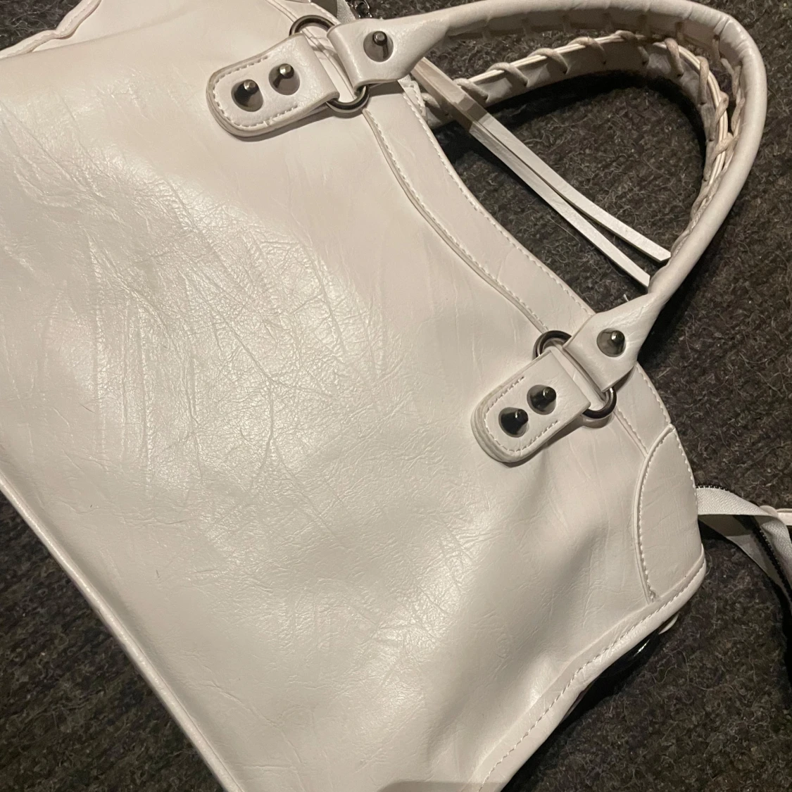 Vit väska - 2