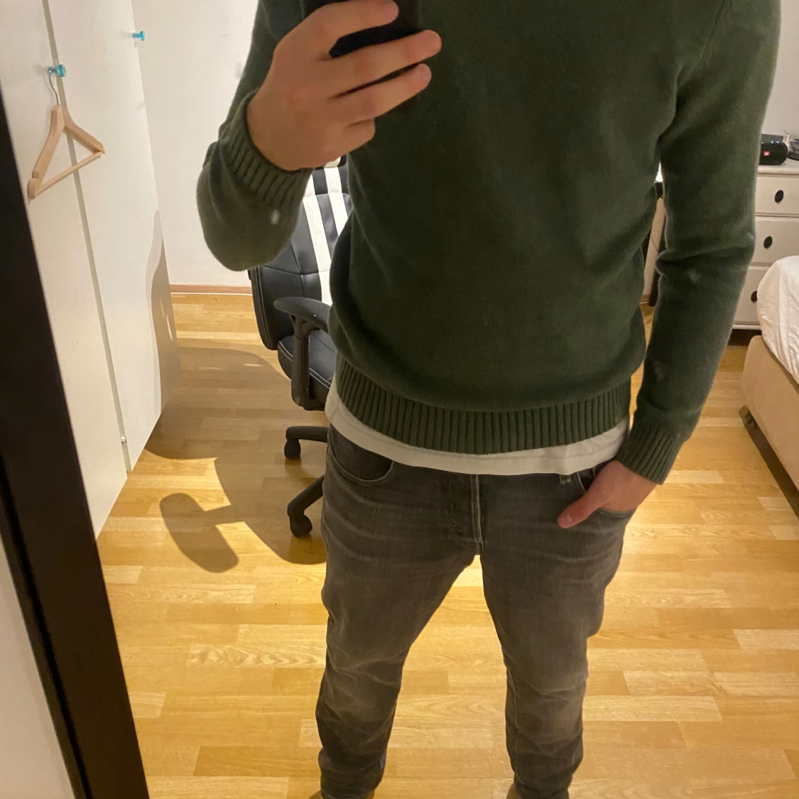 Grön stickad tröja  - 90