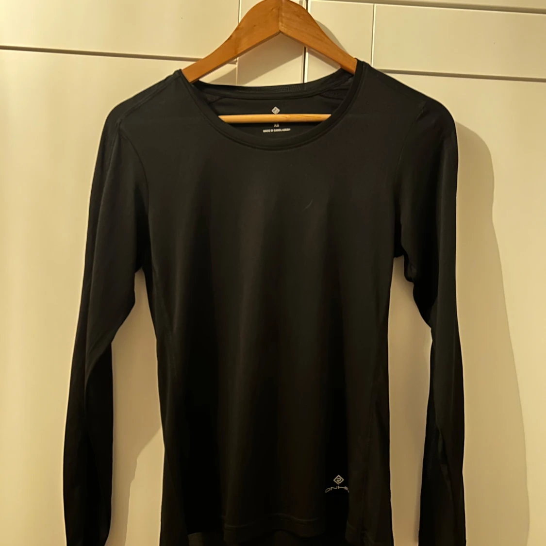 Svart långärmad tröja från Ronhill