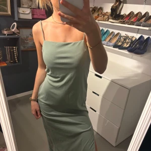 klänning - Klänning 