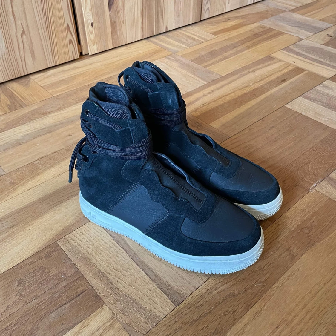 Nike Air Force 1 Rebel XX PRM