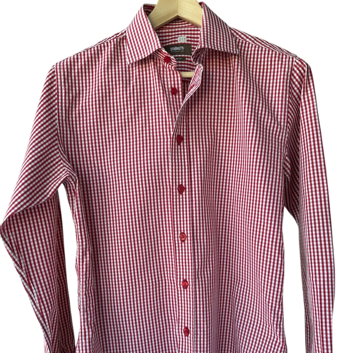 Ströms röd/vit skjorta, storlek 40