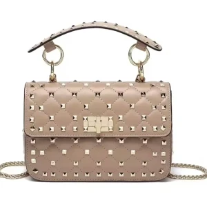 Beige axelväska med nitar - Valentino liknande väska💘i äkta läder