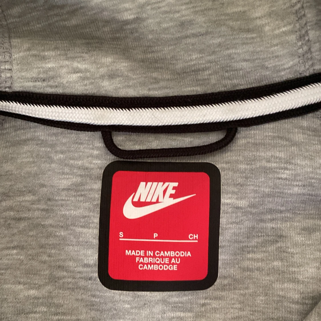Grå Nike tech Fleece - 1