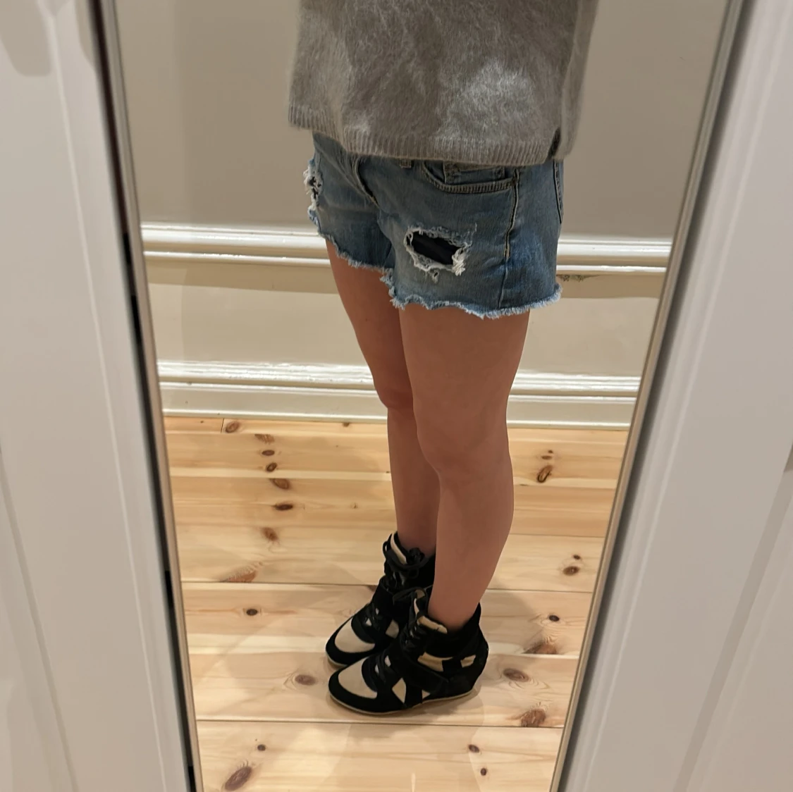 Lågmidjade jeansshorts - 2