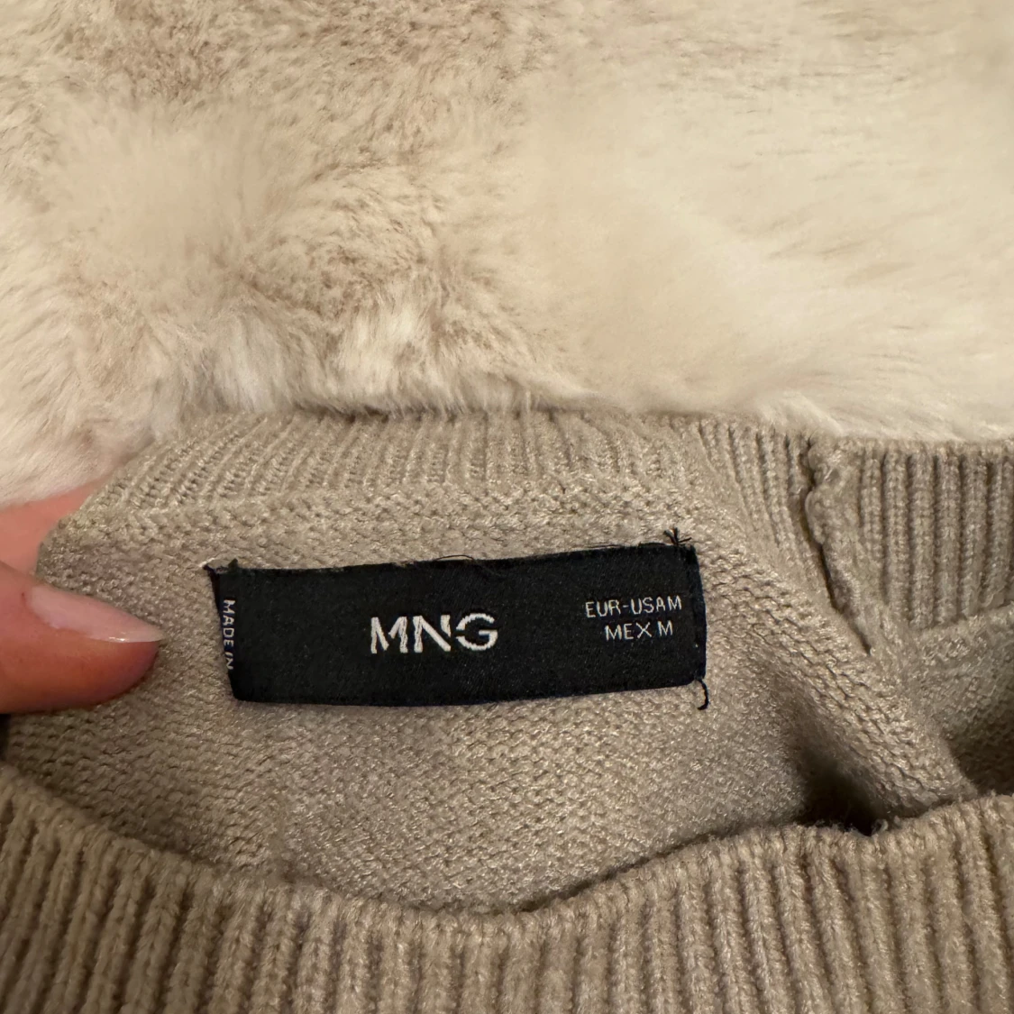 Beige stickad tröja - 3