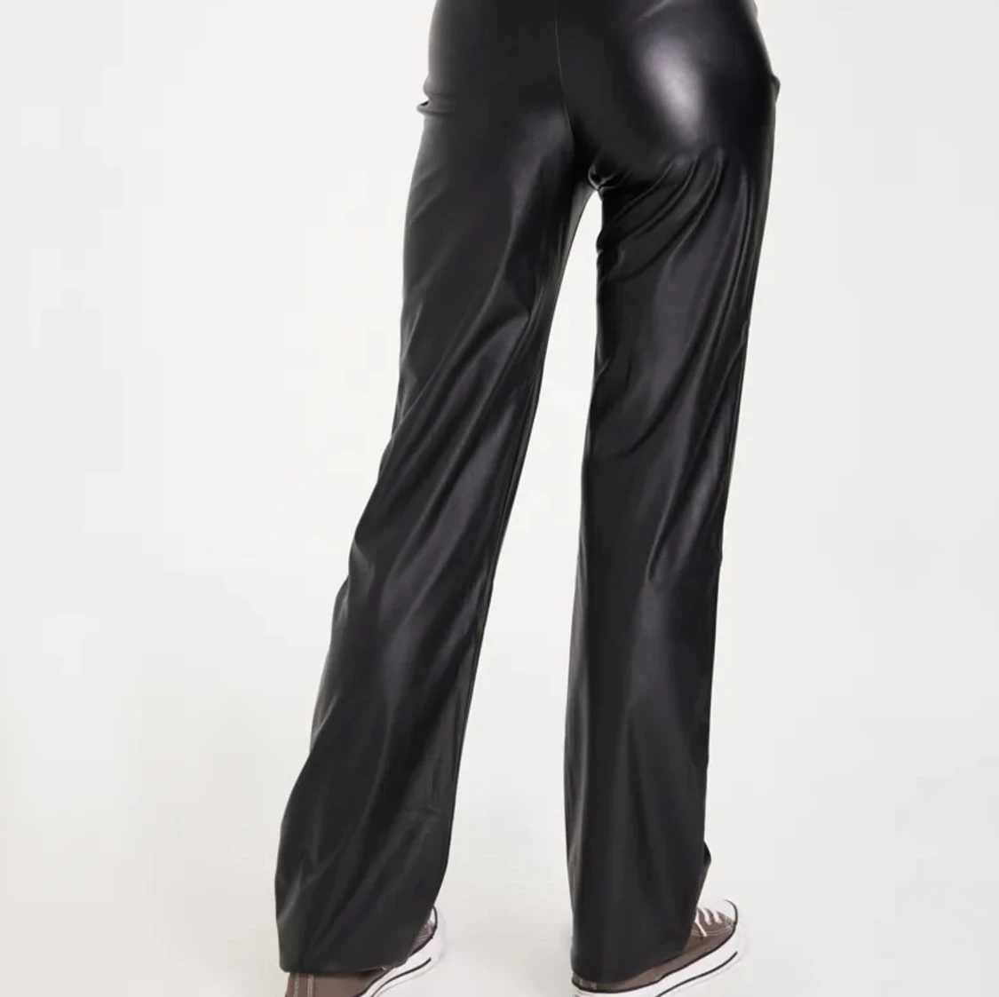 Straight Pu Pants - Nelly - 1