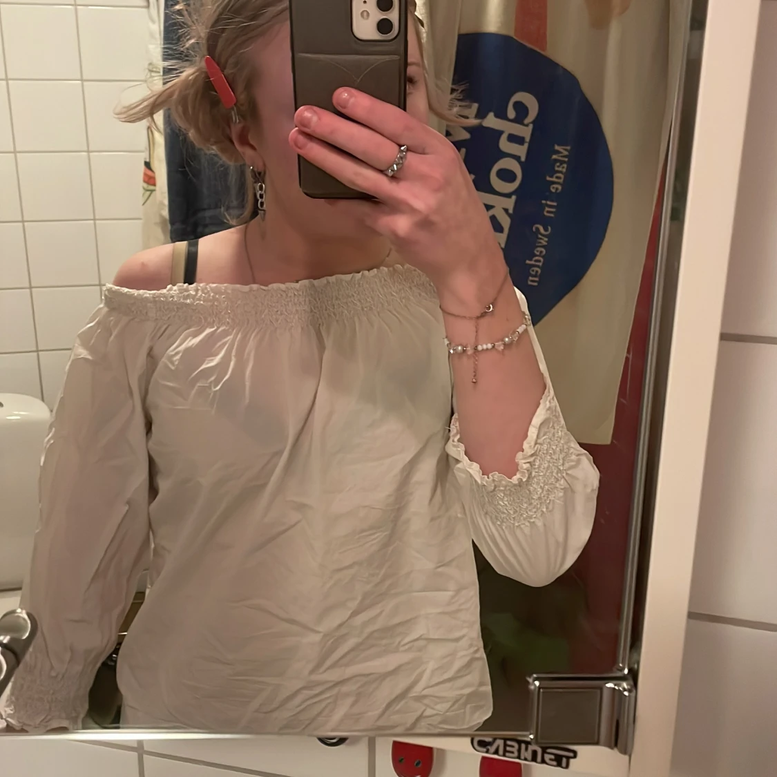 Vit offshoulder blus