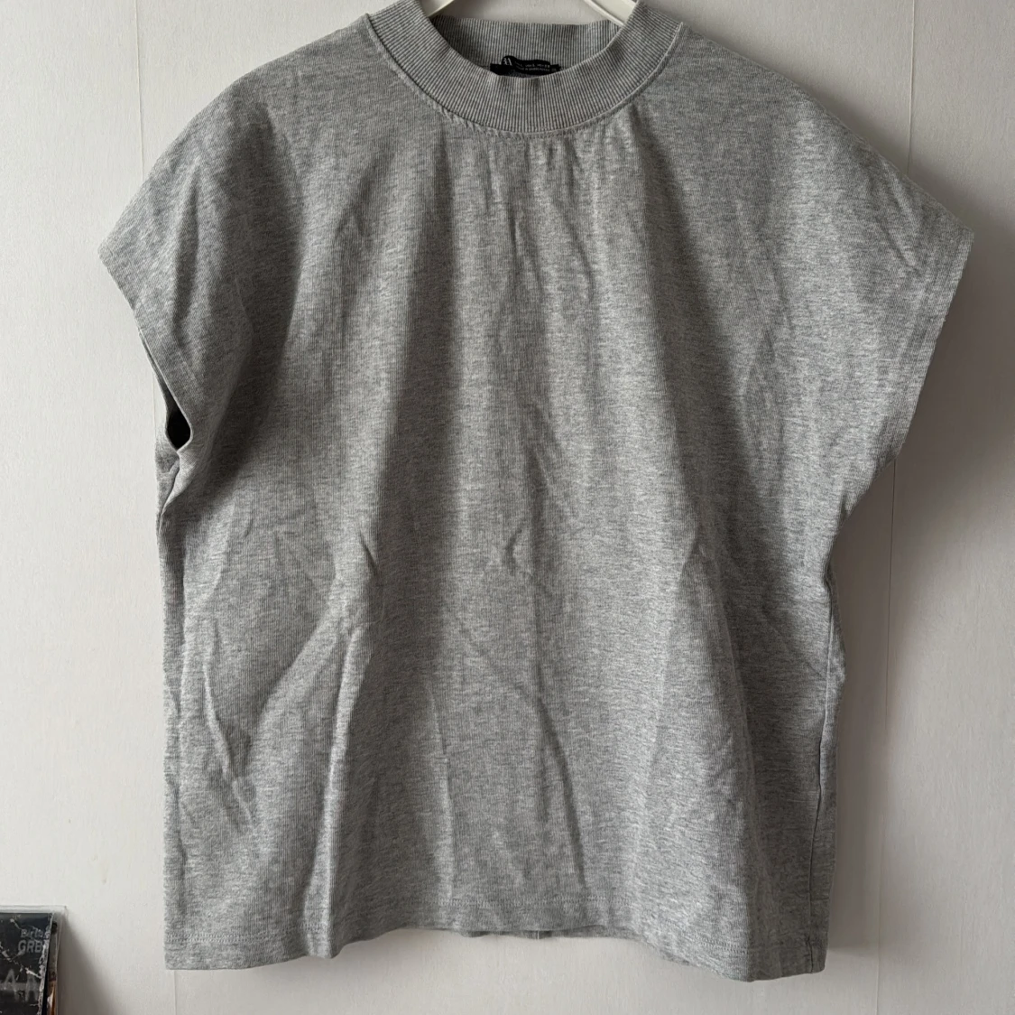 Grå topp från Zara