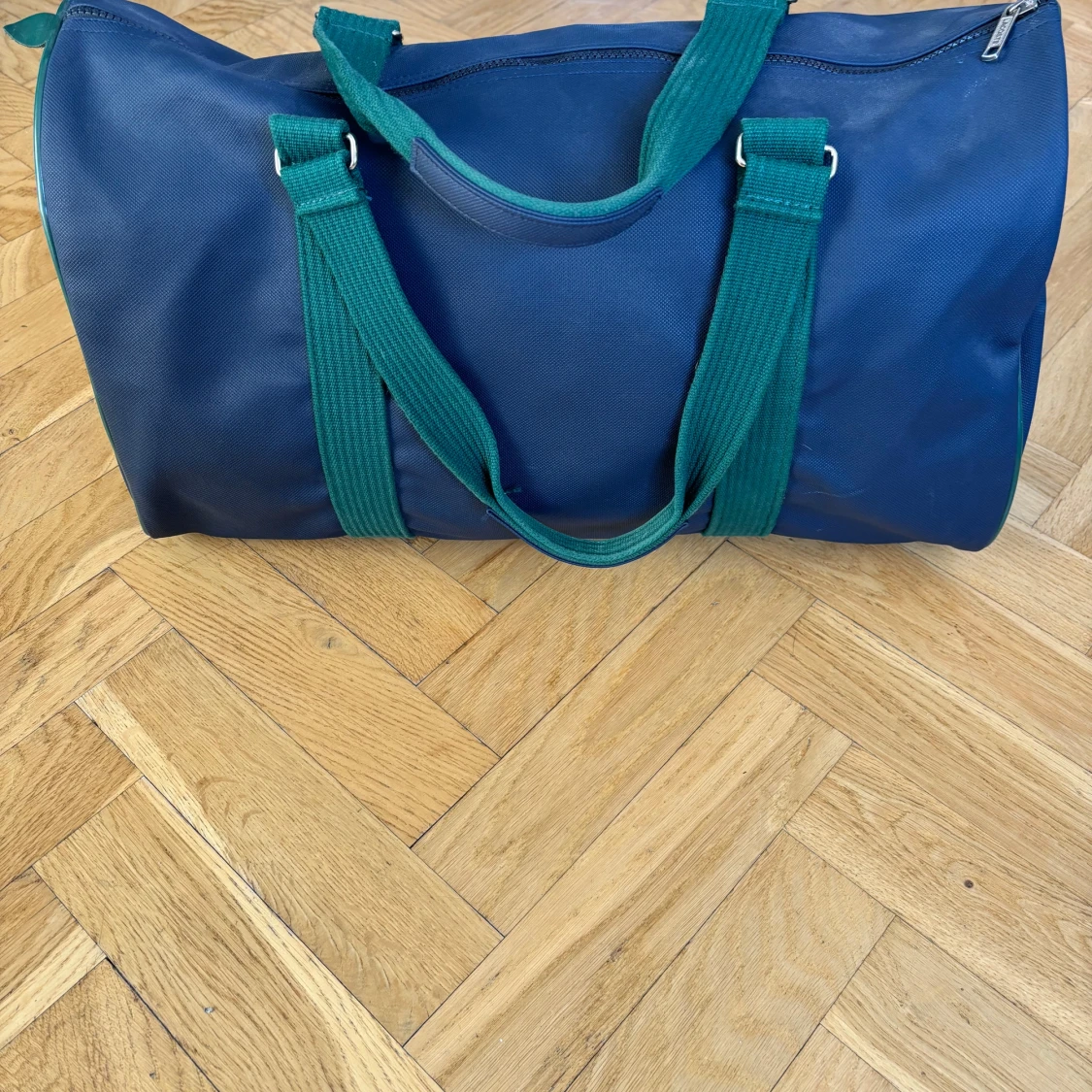 Vintage 80s Lacoste weekend bag  - 2