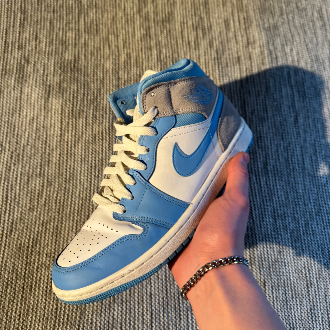 Air Jordan 1 Mid
