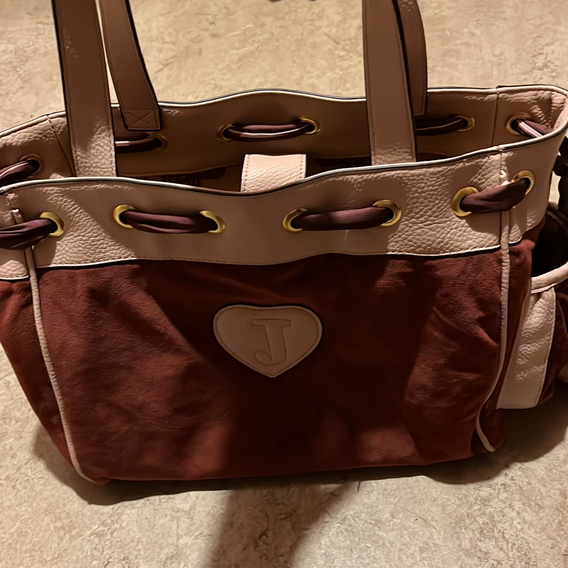 Lila/Rosa och beige väska från Juicy Couture - 2