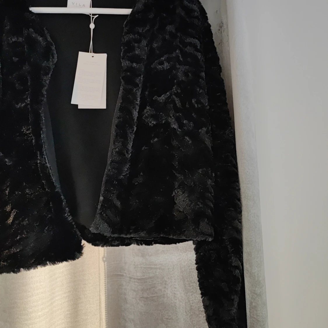Vila svart jacka, storlek 42 - 91