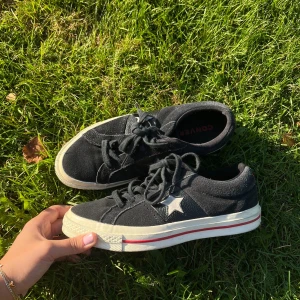 Converse one star - Jättefina converse i mycket bra skick🥰