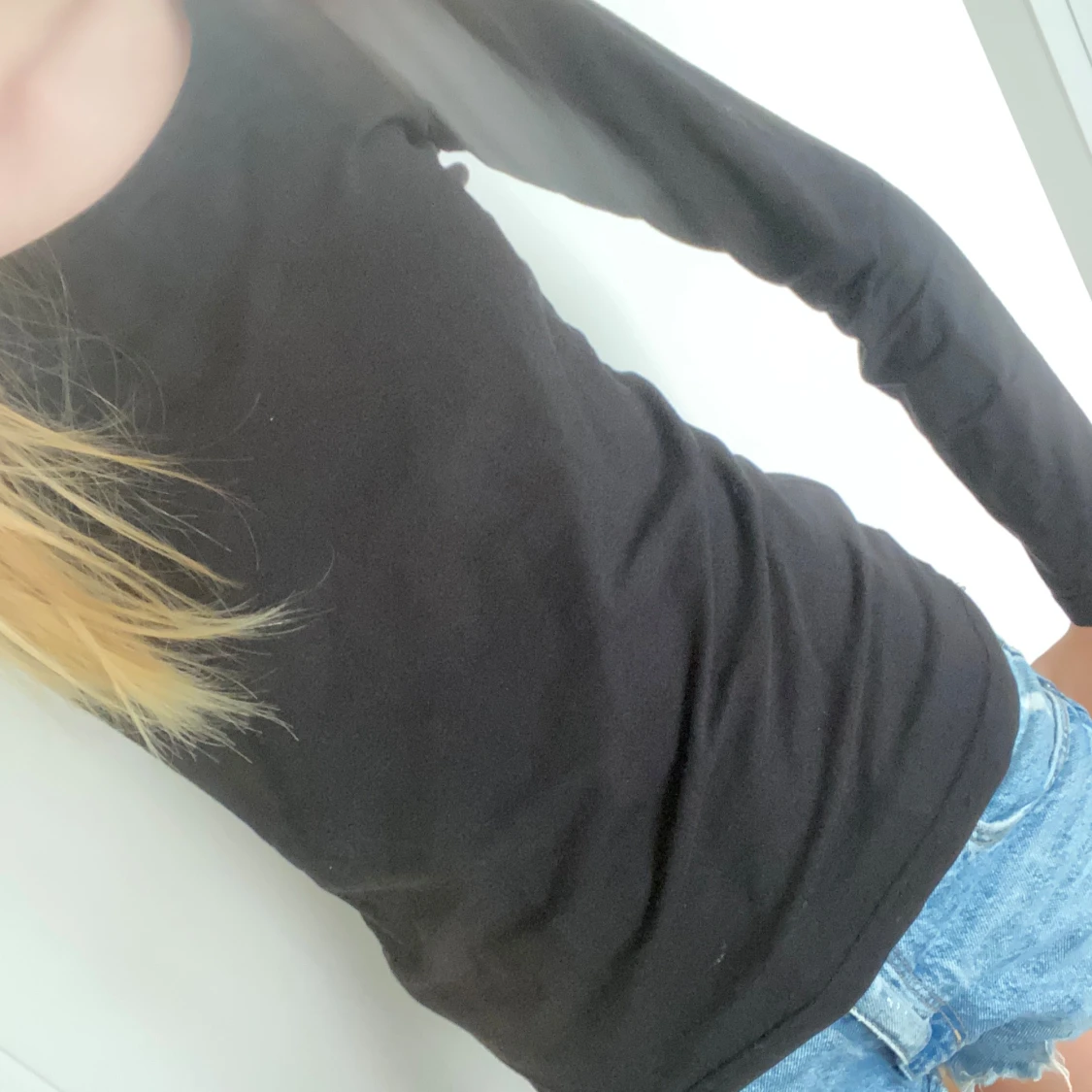 Svart långärmad tröja från Lindex - 90