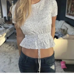 Populär topp - Super fin topp från Zara storlek S☺️