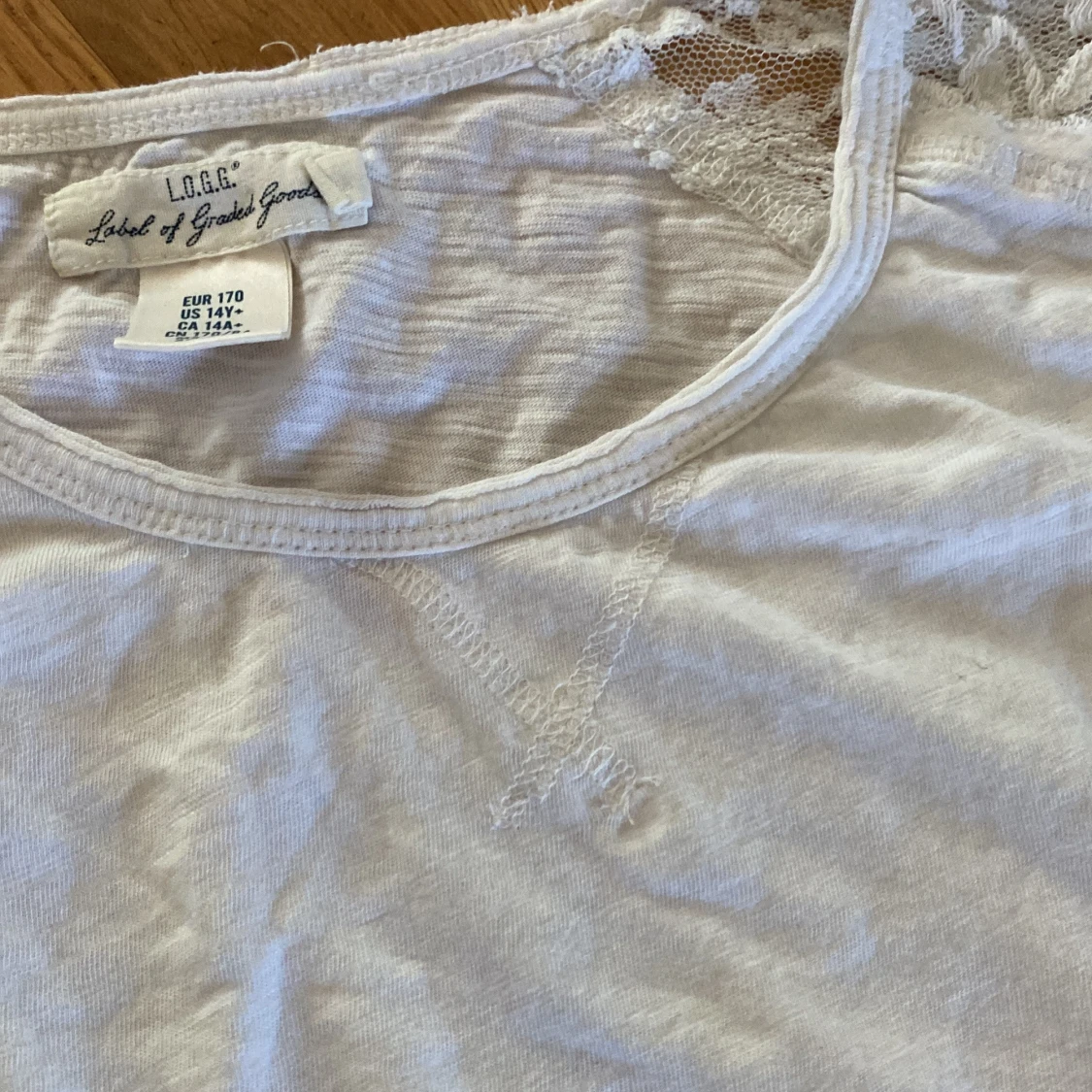 Vit halvärmad tröja - 90