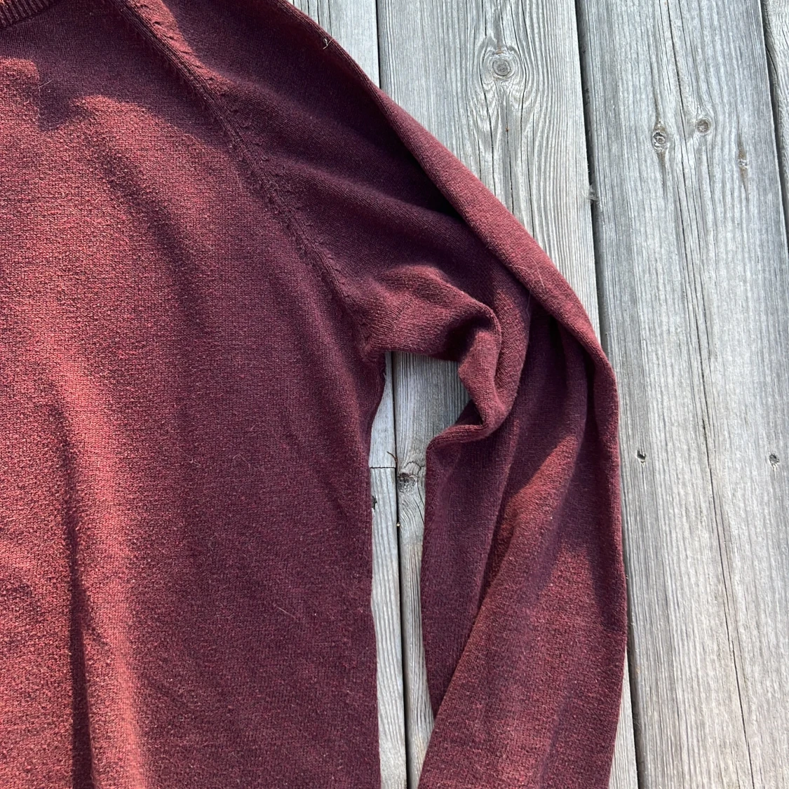 Vinröd stickad tröja - 90