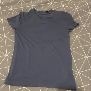 Cute tröja - Söt tröja för rimlig pris, säljer pga att den ej kommer till användning.