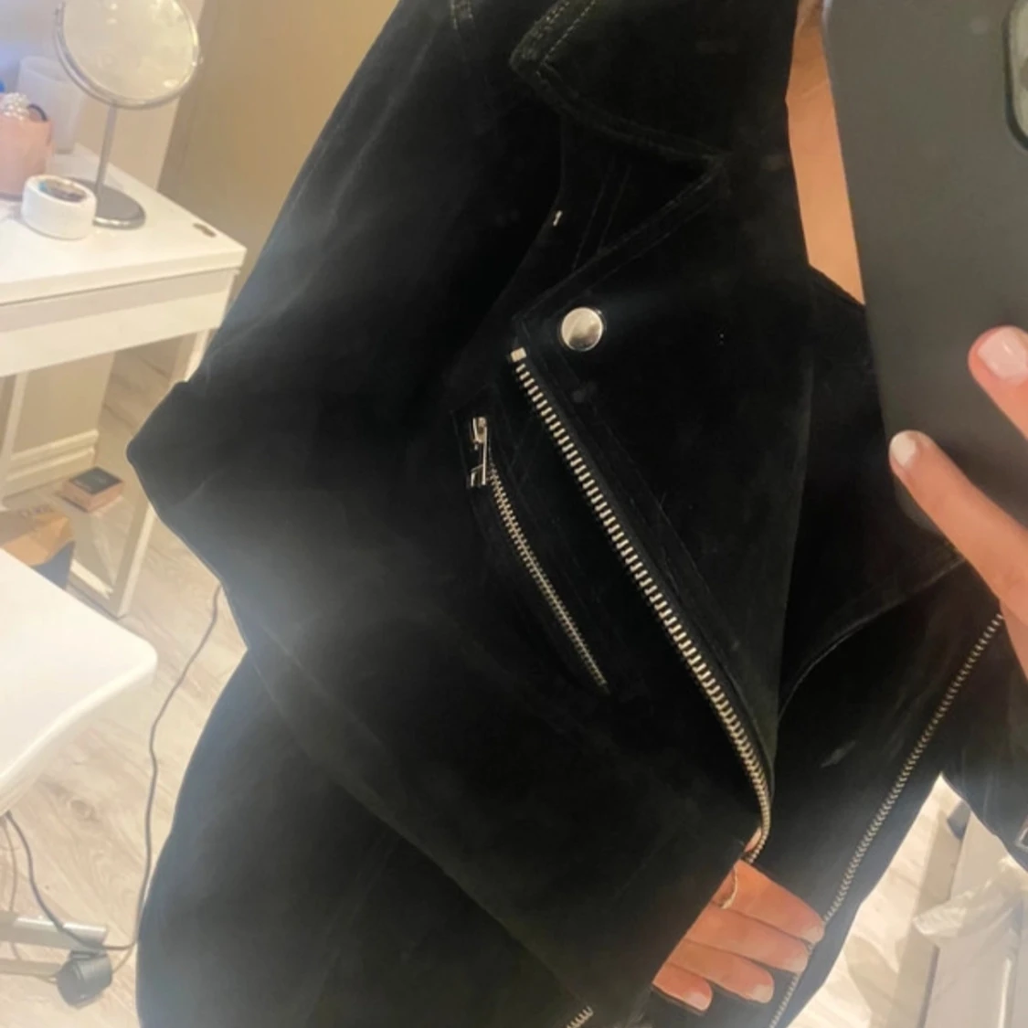 Svart mockajacka med dragkedja - 90