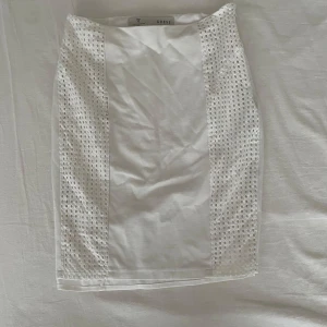 Slim fit kjol - Den är i storlek XS men skulle också passa S