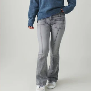 Gina Young jeans - I storlek 152, använt få gånger och i bra skick🤷🏼‍♀️