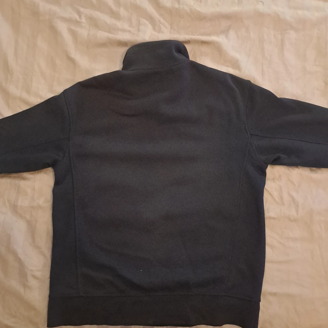 Mörkblå tröja halv zip från Zara - 1