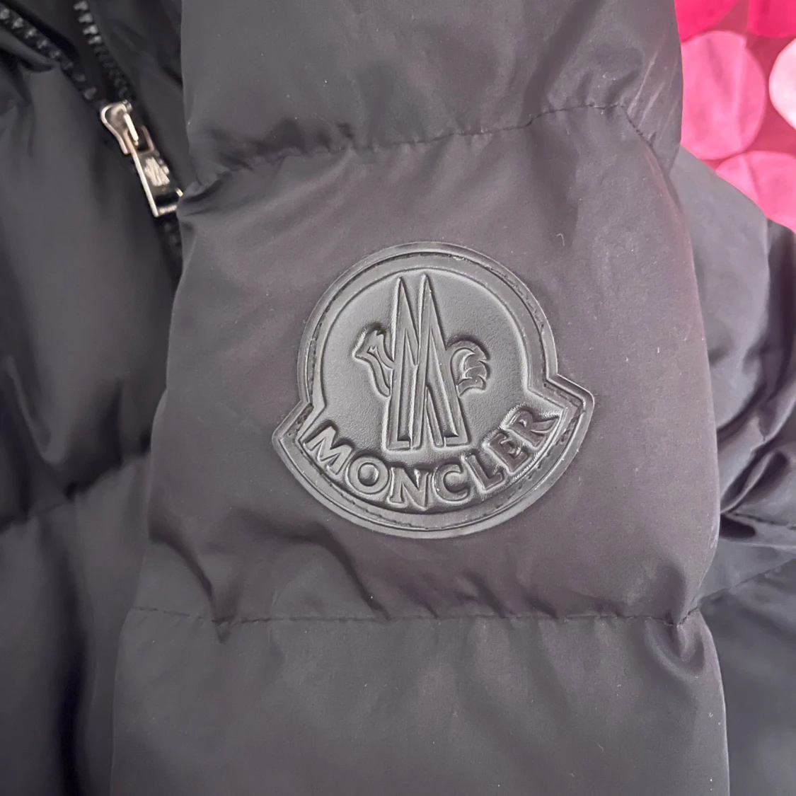 Svart dunjacka från Moncler - 2