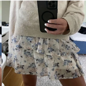 Blommig kjol - Vit blommig kjol💞