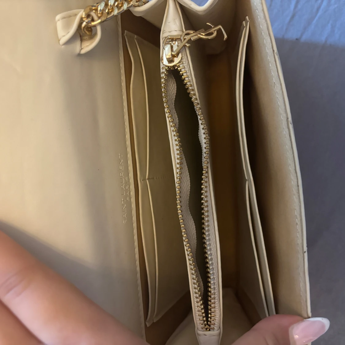 Vit quiltad axelväska från Saint Laurent - 93