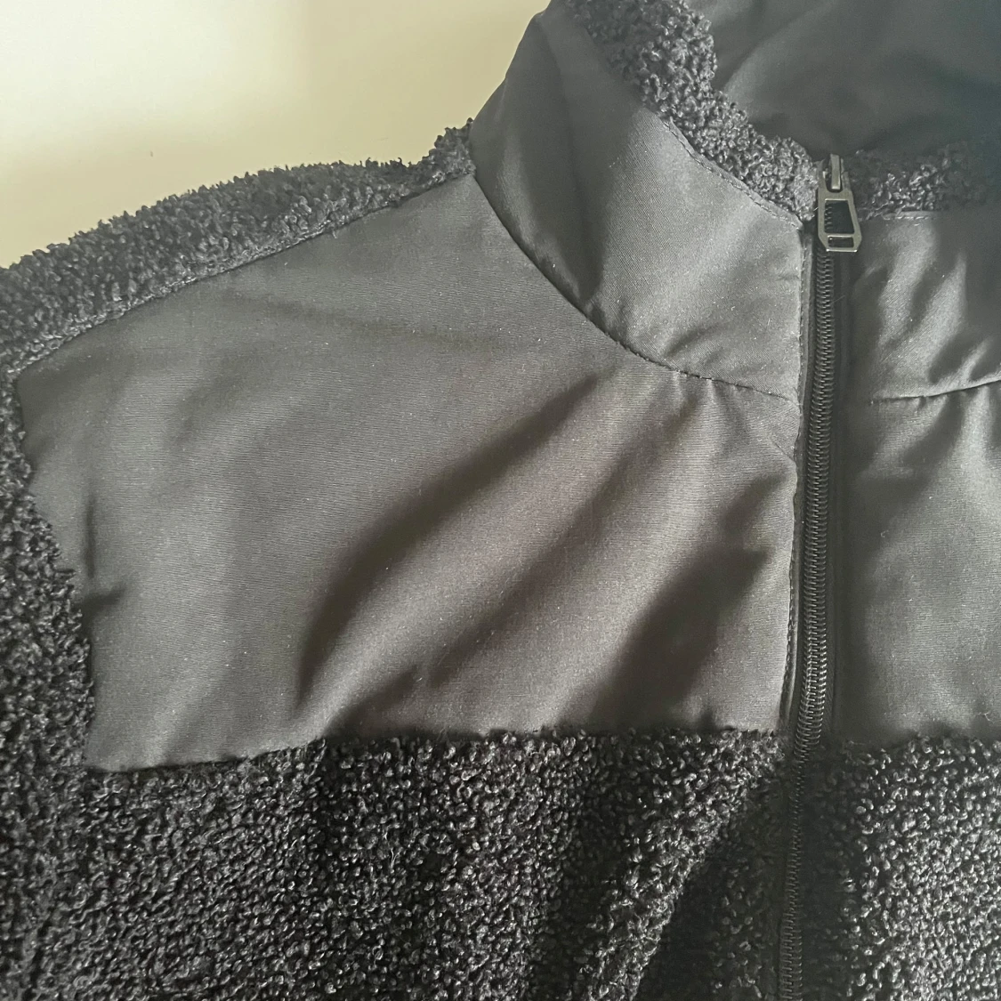 Svart fleecejacka från Sams Black - 91